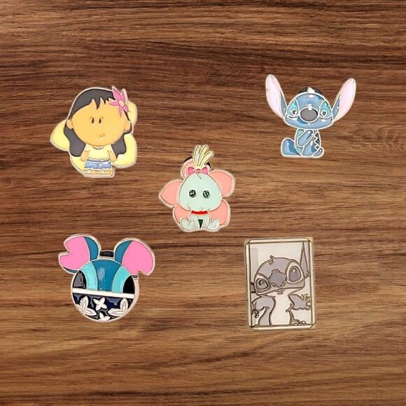 5 Lilo and Stitch Disney Parks Trading Pins, Plus 2 Bonus Pins - Picture 1 of 2